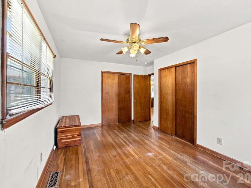 100 Abernathy Street, Mount Holly, NC 28120.  MLS# CAR4416891, YatesRealty ID 46029. 