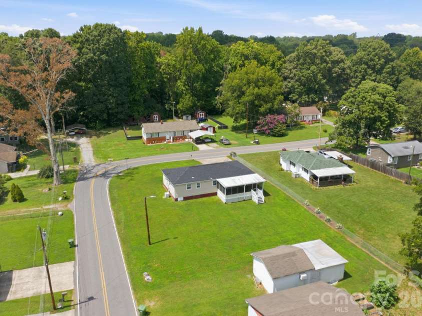 100 Abernathy Street, Mount Holly, NC 28120.  MLS# CAR4416891, YatesRealty ID 46029. 