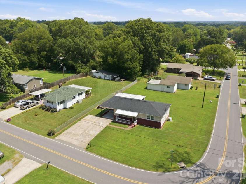100 Abernathy Street, Mount Holly, NC 28120.  MLS# CAR4416891, YatesRealty ID 46029. 