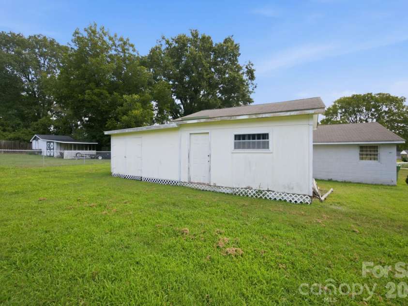 100 Abernathy Street, Mount Holly, NC 28120.  MLS# CAR4416891, YatesRealty ID 46029. 