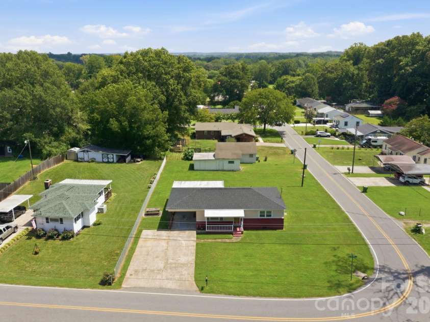100 Abernathy Street, Mount Holly, NC 28120.  MLS# CAR4416891, YatesRealty ID 46029. 