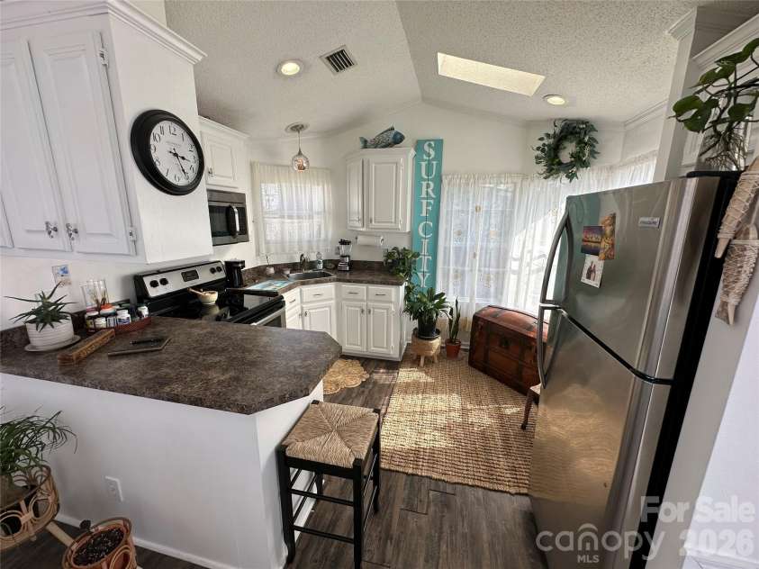 166 Eagle Drive, New London, NC 28127.  MLS# CAR4357990, YatesRealty ID 4603. 