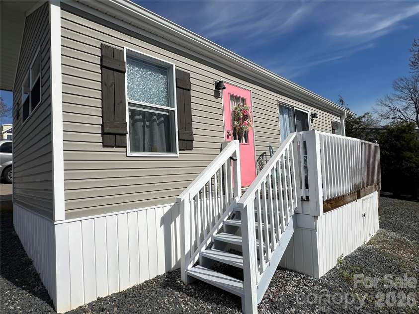 166 Eagle Drive, New London, NC 28127.  MLS# CAR4357990, YatesRealty ID 4603. 