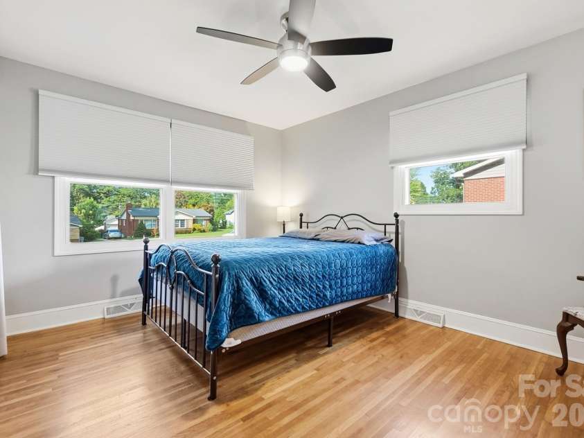 3437 Dublin Road, Charlotte, NC 28208.  MLS# CAR4416554, YatesRealty ID 46031. 