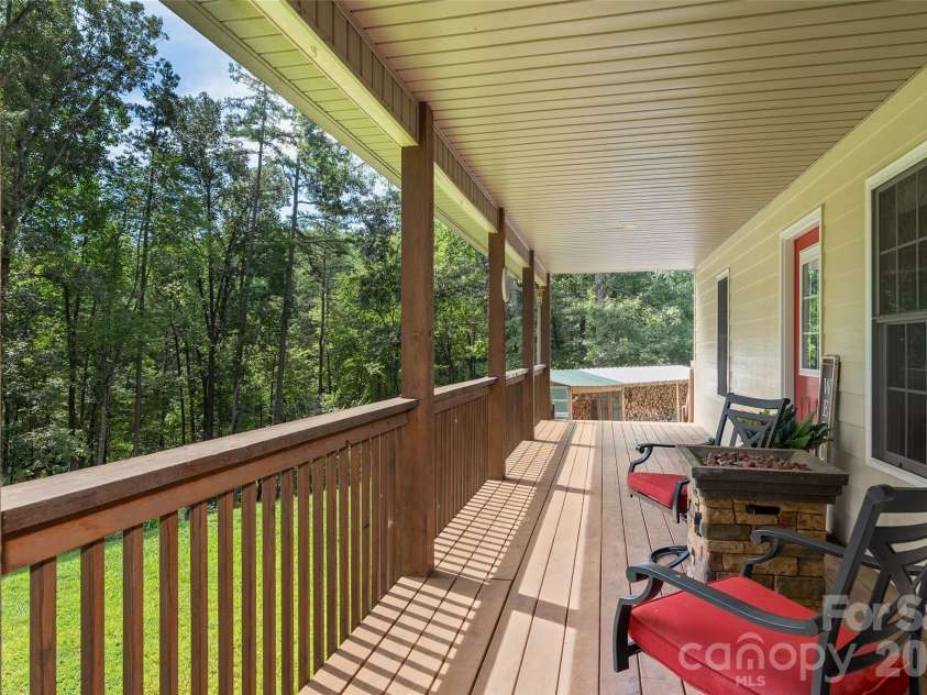 247 Poker Branch Road, Sylva, NC 28779.  MLS# CAR4414441, YatesRealty ID 46034. 