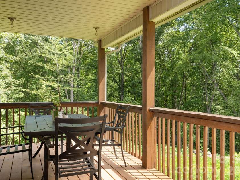 247 Poker Branch Road, Sylva, NC 28779.  MLS# CAR4414441, YatesRealty ID 46034. 