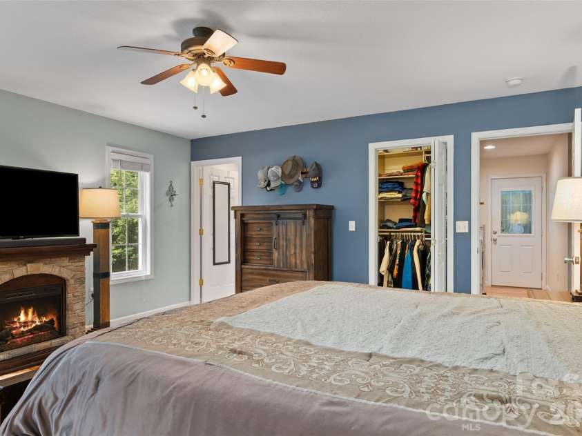 247 Poker Branch Road, Sylva, NC 28779.  MLS# CAR4414441, YatesRealty ID 46034. 