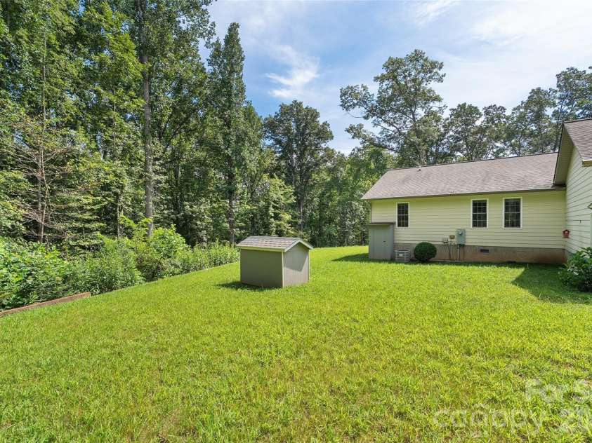 247 Poker Branch Road, Sylva, NC 28779.  MLS# CAR4414441, YatesRealty ID 46034. 