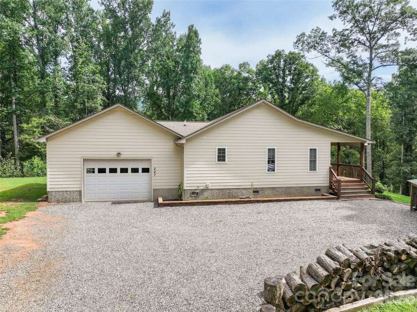 247 Poker Branch Road, Sylva, NC 28779.  MLS# CAR4414441, YatesRealty ID 46034. 