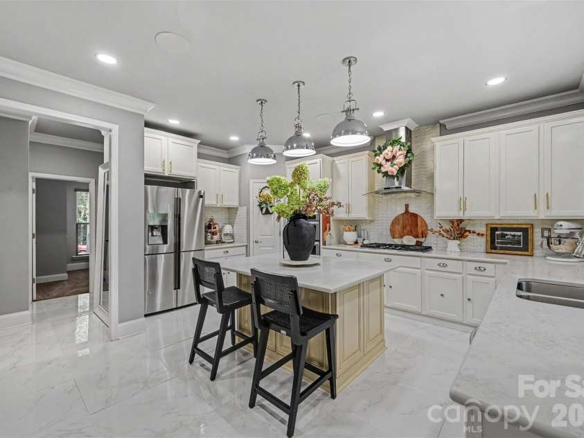 14832 Brighton Place, Charlotte, NC 28227.  MLS# CAR4416893, YatesRealty ID 46036. 