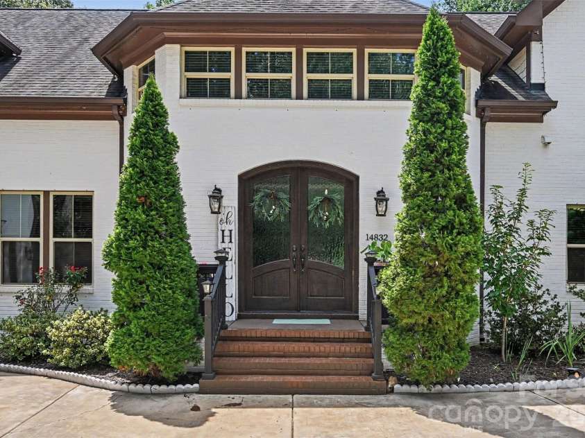 14832 Brighton Place, Charlotte, NC 28227.  MLS# CAR4416893, YatesRealty ID 46036. 