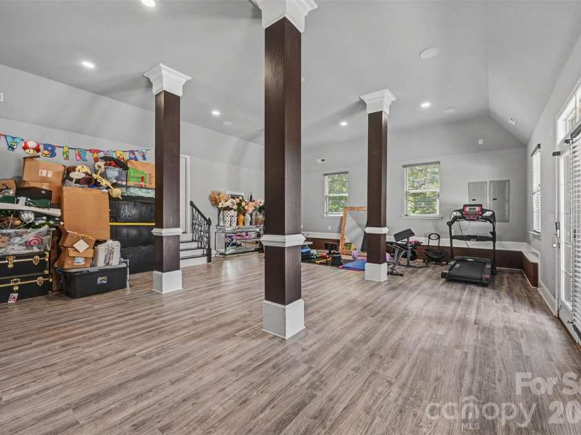 14832 Brighton Place, Charlotte, NC 28227.  MLS# CAR4416893, YatesRealty ID 46036. 