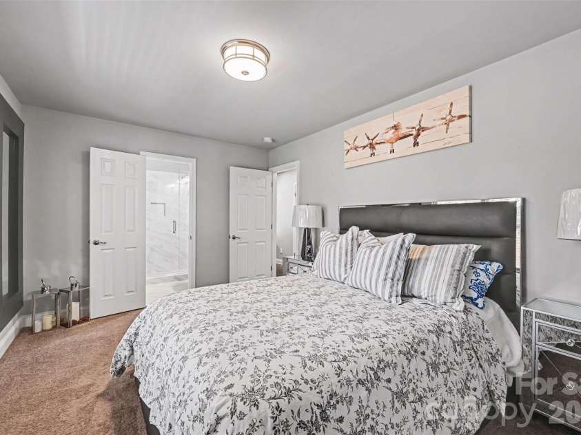 14832 Brighton Place, Charlotte, NC 28227.  MLS# CAR4416893, YatesRealty ID 46036. 