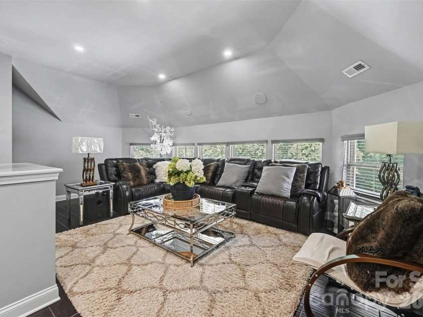 14832 Brighton Place, Charlotte, NC 28227.  MLS# CAR4416893, YatesRealty ID 46036. 
