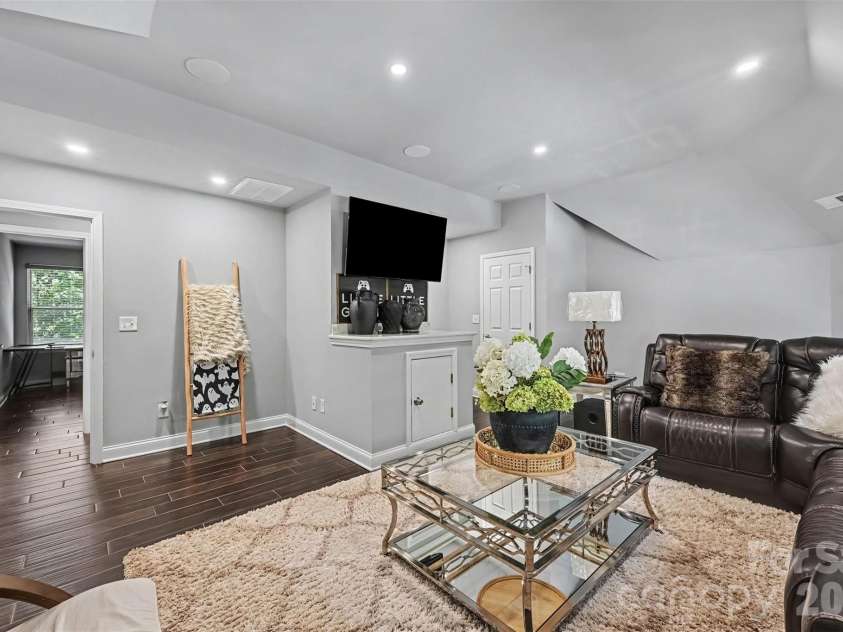14832 Brighton Place, Charlotte, NC 28227.  MLS# CAR4416893, YatesRealty ID 46036. 