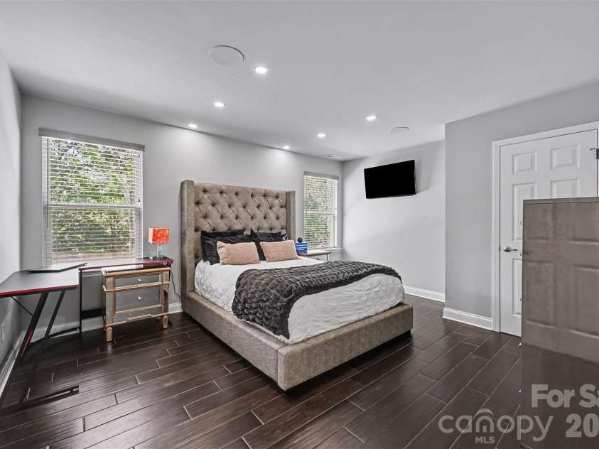 14832 Brighton Place, Charlotte, NC 28227.  MLS# CAR4416893, YatesRealty ID 46036. 