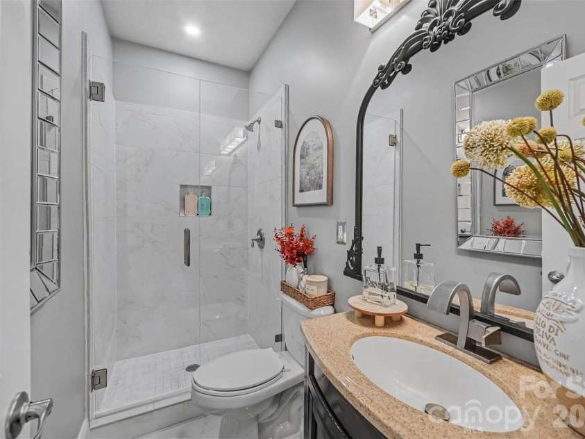14832 Brighton Place, Charlotte, NC 28227.  MLS# CAR4416893, YatesRealty ID 46036. 