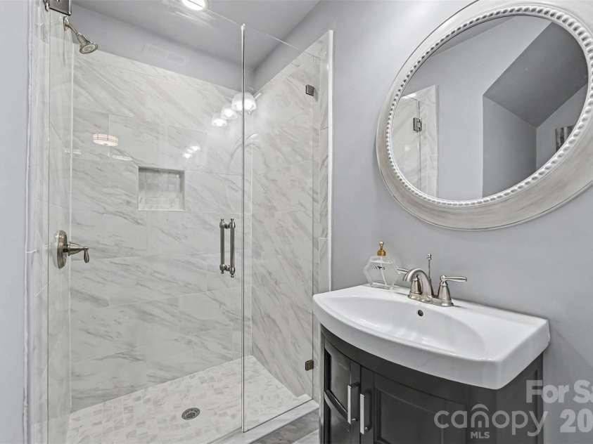 14832 Brighton Place, Charlotte, NC 28227.  MLS# CAR4416893, YatesRealty ID 46036. 