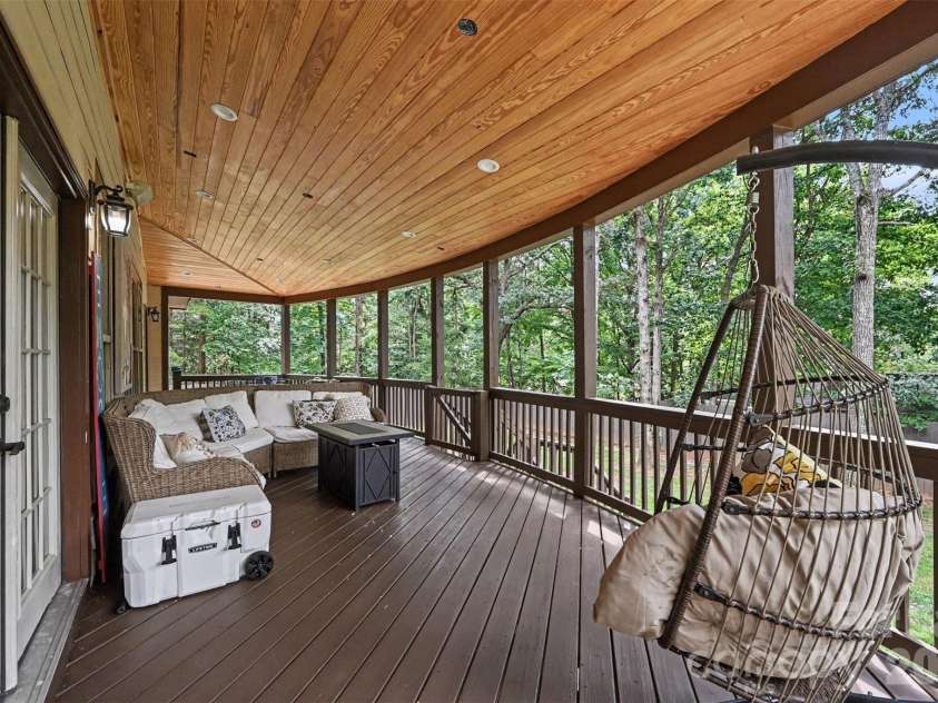 14832 Brighton Place, Charlotte, NC 28227.  MLS# CAR4416893, YatesRealty ID 46036. 