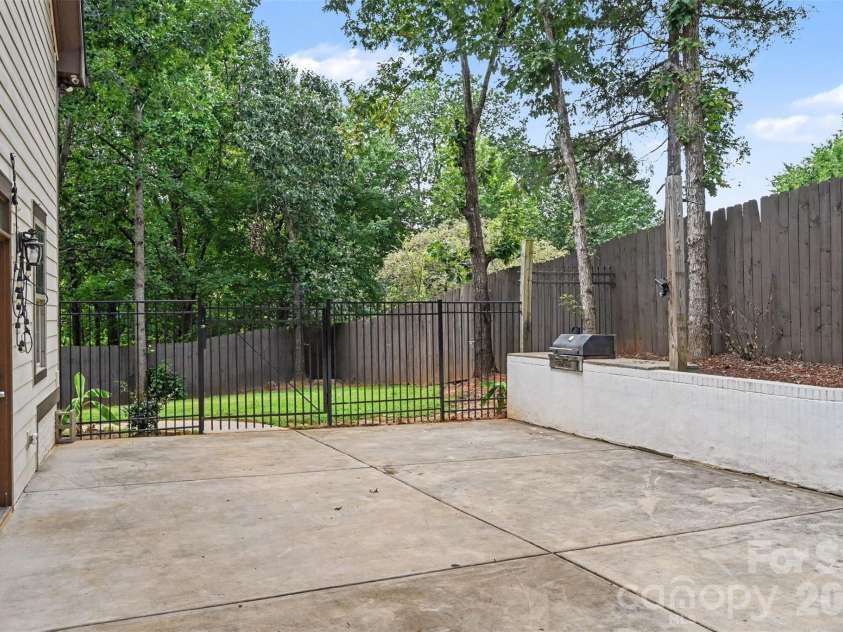 14832 Brighton Place, Charlotte, NC 28227.  MLS# CAR4416893, YatesRealty ID 46036. 