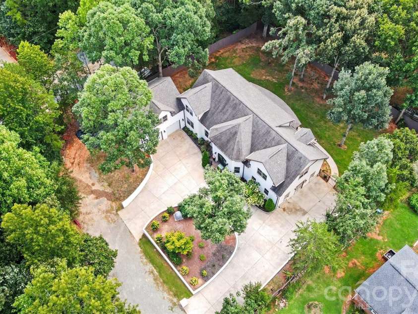 14832 Brighton Place, Charlotte, NC 28227.  MLS# CAR4416893, YatesRealty ID 46036. 