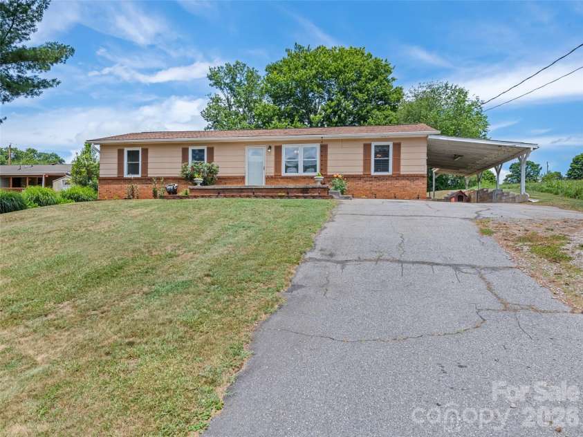 111 Keith Street, Clyde, NC 28721.  MLS# CAR4395522, YatesRealty ID 46037. 