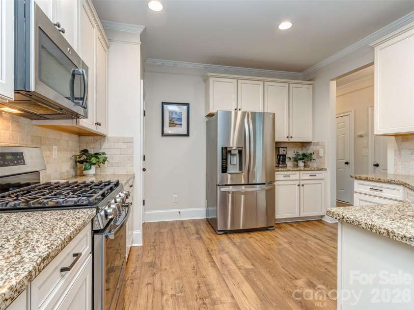 2844 Georgia Avenue, Charlotte, NC 28205.  MLS# CAR4413225, YatesRealty ID 46039. Kitchen