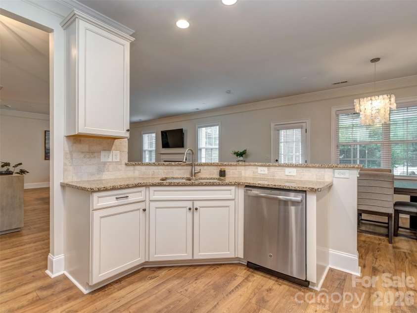 2844 Georgia Avenue, Charlotte, NC 28205.  MLS# CAR4413225, YatesRealty ID 46039. Kitchen