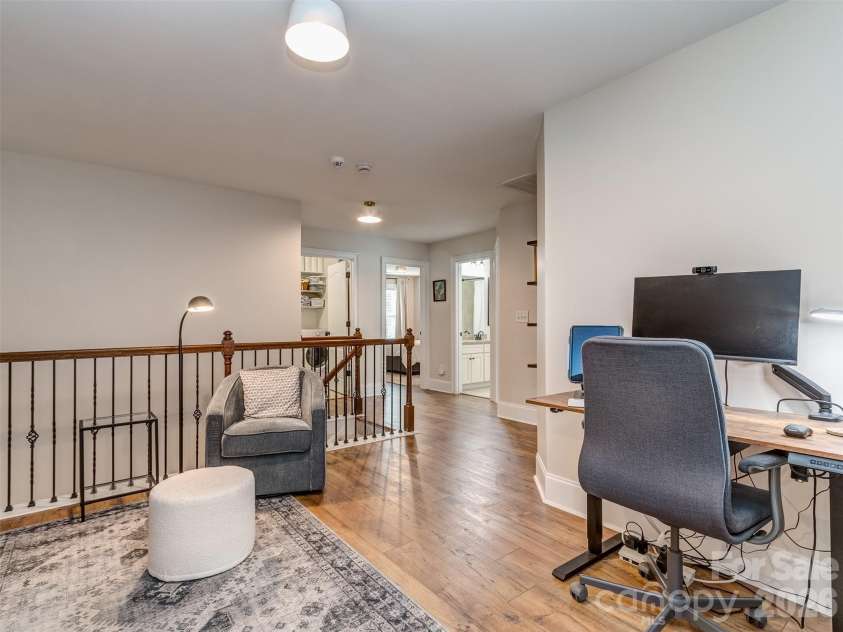 2844 Georgia Avenue, Charlotte, NC 28205.  MLS# CAR4413225, YatesRealty ID 46039. Loft / Flex space