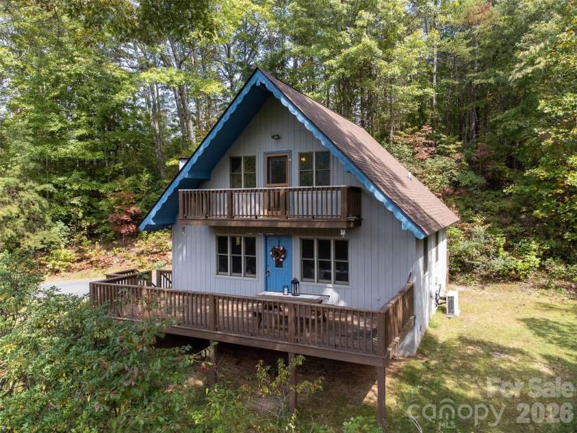 365 Duckback Trail, Whittier, NC 28789.  MLS# CAR4358257, YatesRealty ID 4604. 