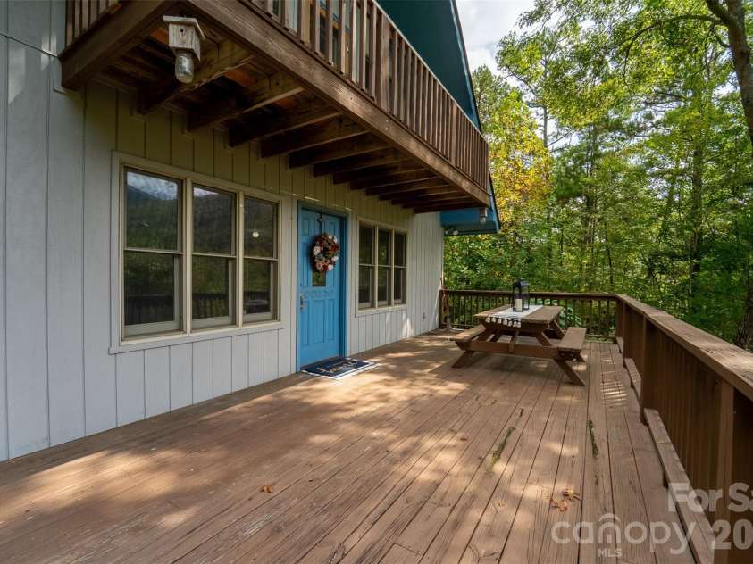 365 Duckback Trail, Whittier, NC 28789.  MLS# CAR4358257, YatesRealty ID 4604. 