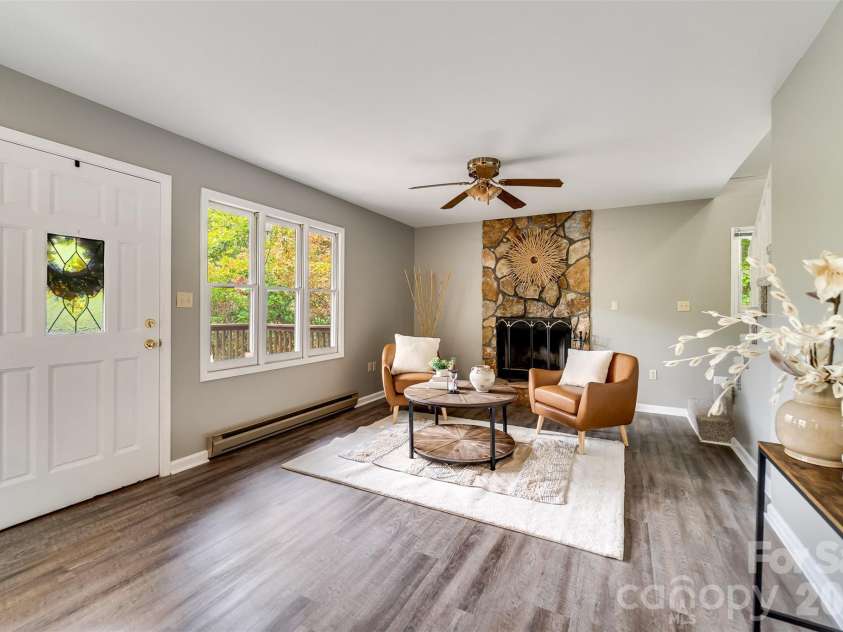 365 Duckback Trail, Whittier, NC 28789.  MLS# CAR4358257, YatesRealty ID 4604. 