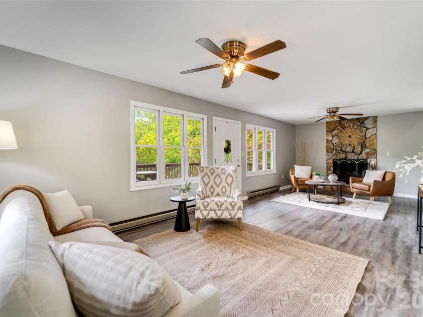 365 Duckback Trail, Whittier, NC 28789.  MLS# CAR4358257, YatesRealty ID 4604. 