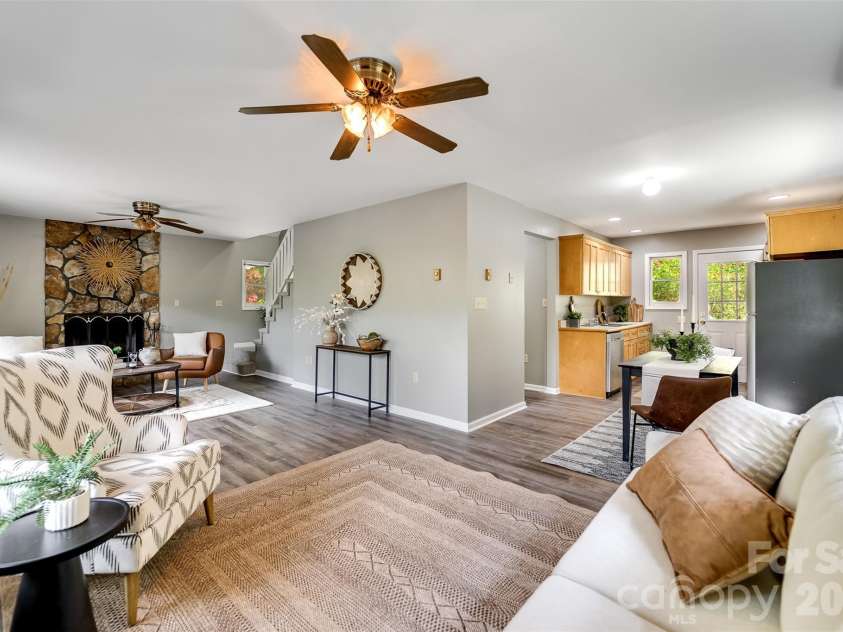 365 Duckback Trail, Whittier, NC 28789.  MLS# CAR4358257, YatesRealty ID 4604. 
