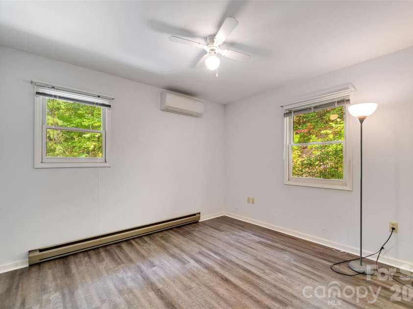 365 Duckback Trail, Whittier, NC 28789.  MLS# CAR4358257, YatesRealty ID 4604. 