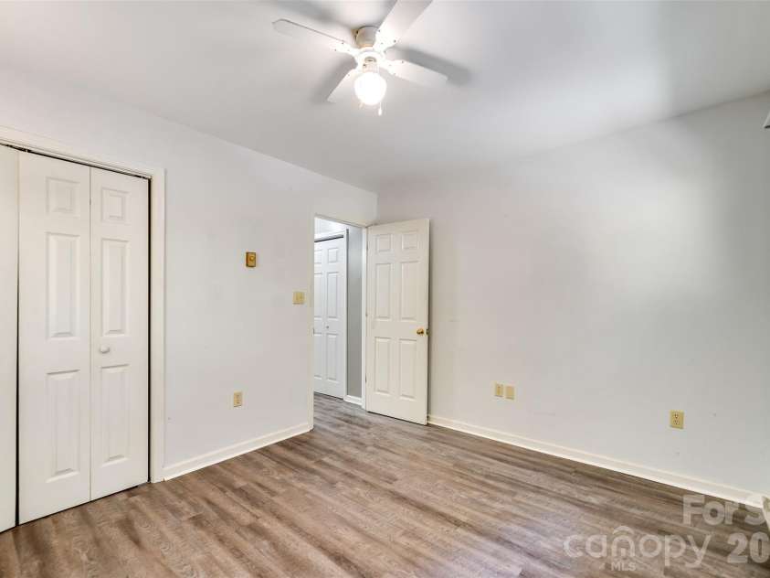365 Duckback Trail, Whittier, NC 28789.  MLS# CAR4358257, YatesRealty ID 4604. 