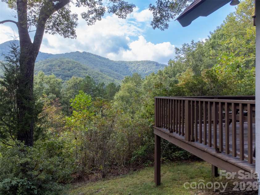 365 Duckback Trail, Whittier, NC 28789.  MLS# CAR4358257, YatesRealty ID 4604. 
