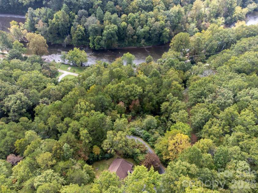 365 Duckback Trail, Whittier, NC 28789.  MLS# CAR4358257, YatesRealty ID 4604. 