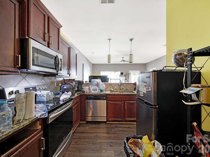 2748 Bramble Ridge Court, Charlotte, NC 28215.  MLS# CAR4410173, YatesRealty ID 46042. 