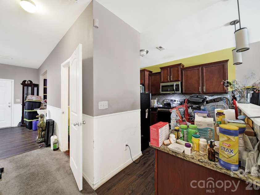 2748 Bramble Ridge Court, Charlotte, NC 28215.  MLS# CAR4410173, YatesRealty ID 46042. 