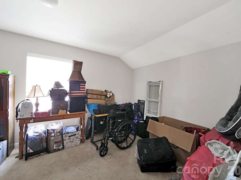 2748 Bramble Ridge Court, Charlotte, NC 28215.  MLS# CAR4410173, YatesRealty ID 46042. 
