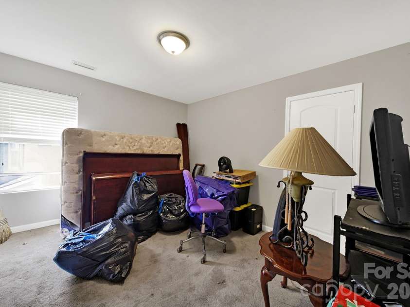 2748 Bramble Ridge Court, Charlotte, NC 28215.  MLS# CAR4410173, YatesRealty ID 46042. 
