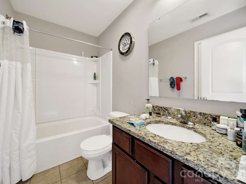 2748 Bramble Ridge Court, Charlotte, NC 28215.  MLS# CAR4410173, YatesRealty ID 46042. 