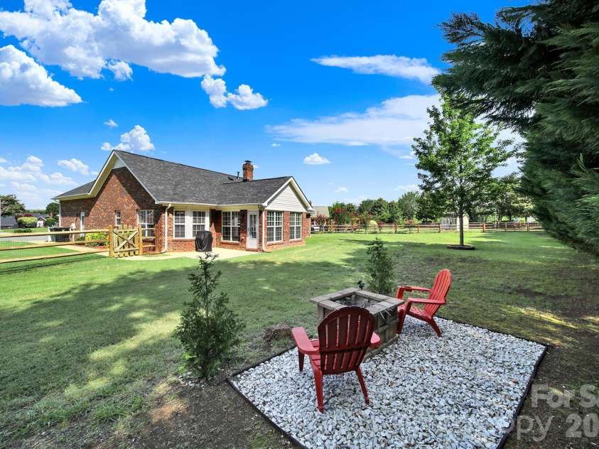 849 Treva Anne Drive, Concord, NC 28027.  MLS# CAR4369933, YatesRealty ID 46044. 
