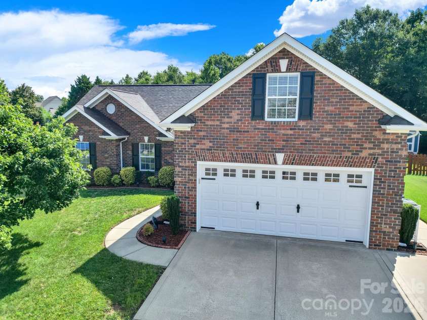 849 Treva Anne Drive, Concord, NC 28027.  MLS# CAR4369933, YatesRealty ID 46044. 