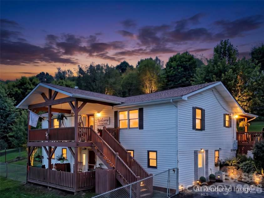 555 Acres View Drive, Waynesville, NC 28786.  MLS# CAR4417073, YatesRealty ID 46045. 