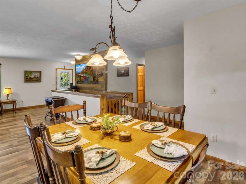 555 Acres View Drive, Waynesville, NC 28786.  MLS# CAR4417073, YatesRealty ID 46045. 