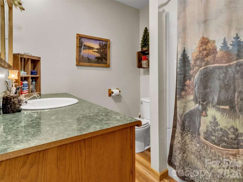 555 Acres View Drive, Waynesville, NC 28786.  MLS# CAR4417073, YatesRealty ID 46045. 