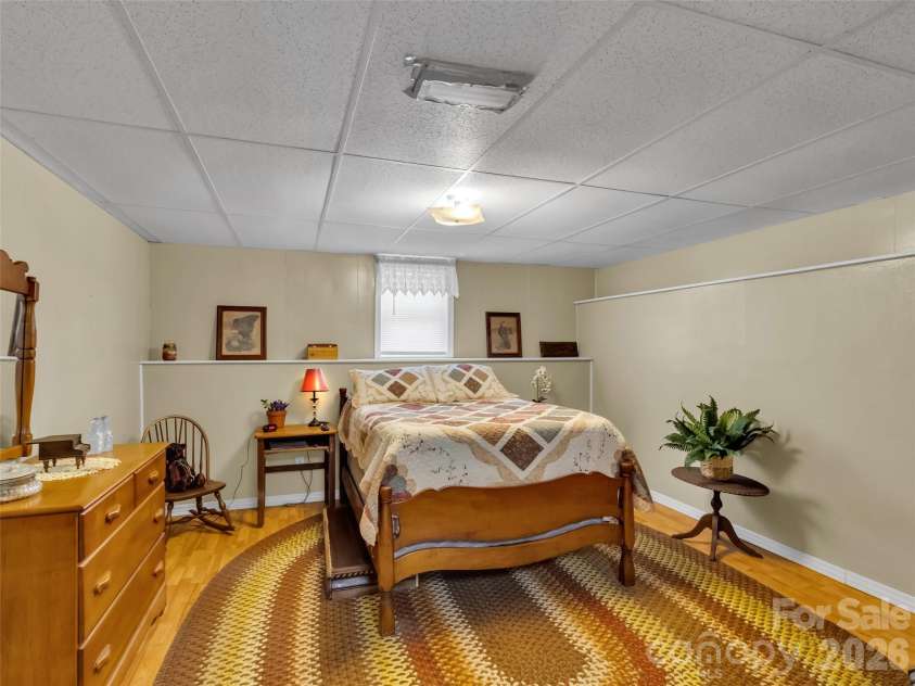 555 Acres View Drive, Waynesville, NC 28786.  MLS# CAR4417073, YatesRealty ID 46045. 