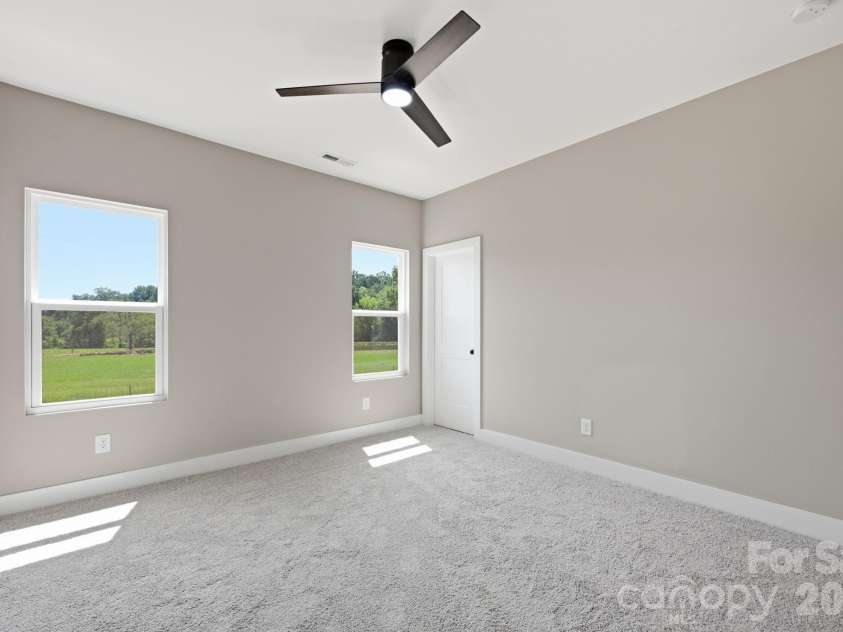 1513 Robin Road, Newton, NC 28658.  MLS# CAR4417080, YatesRealty ID 46046. 